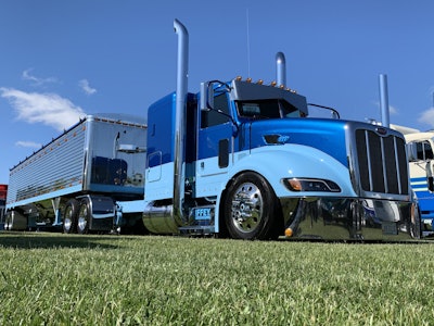 2006-2014 Combo – Wade Riffey, Reedsburg, Wisconsin, 2014 Peterbilt 386 and 2018 Timpte