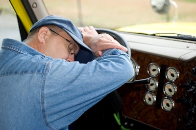 By removing the disincentive to grab a quick nap, the coming split-sleeper-berth provisions in the new hours of service rule will do more than improve productivity.