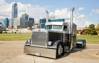 A 2000 Peterbilt 379, entered by father and son Ray and Cory Thompson, won Best of Show in the Builders Class at the 2019 Pride & Polish.