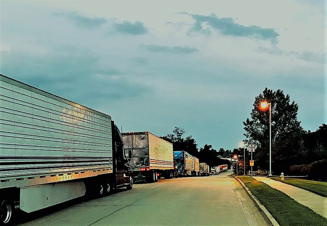 Marhoefer-parked-trucks-night-hours-2020-08-31-08-46