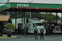 driver-couple-fueling-2020-10-15-12-14