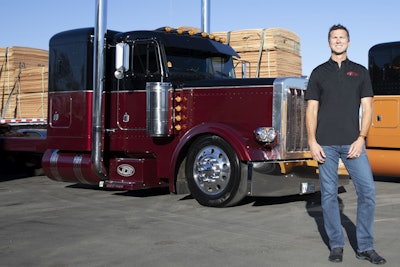 Davis and his fleet’s 1997 Peterbilt 379 extended hood. This and the ’95 Pete driven by Sodorff are powered with 550-hp Caterpillars, 13-speed transmissions, low-air leaf suspensions and air-ride front ends.