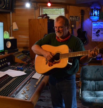 Malayter’s planning an EP record release and potentially further recording with East Tennessee studio musicians in the near future. Stay tuned.