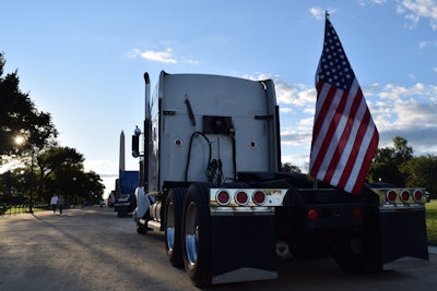 View from the rear of the rig — catch plenty more in the video at the top of this post or via Overdrive‘s Youtube channel. Subscribe to our daily email newsletter for routine updates with owner-op trucking news, analysis and more.