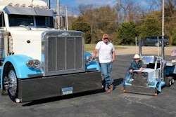 Brandon-Rooster-Davis-WeePete-2020-12-08-11-24