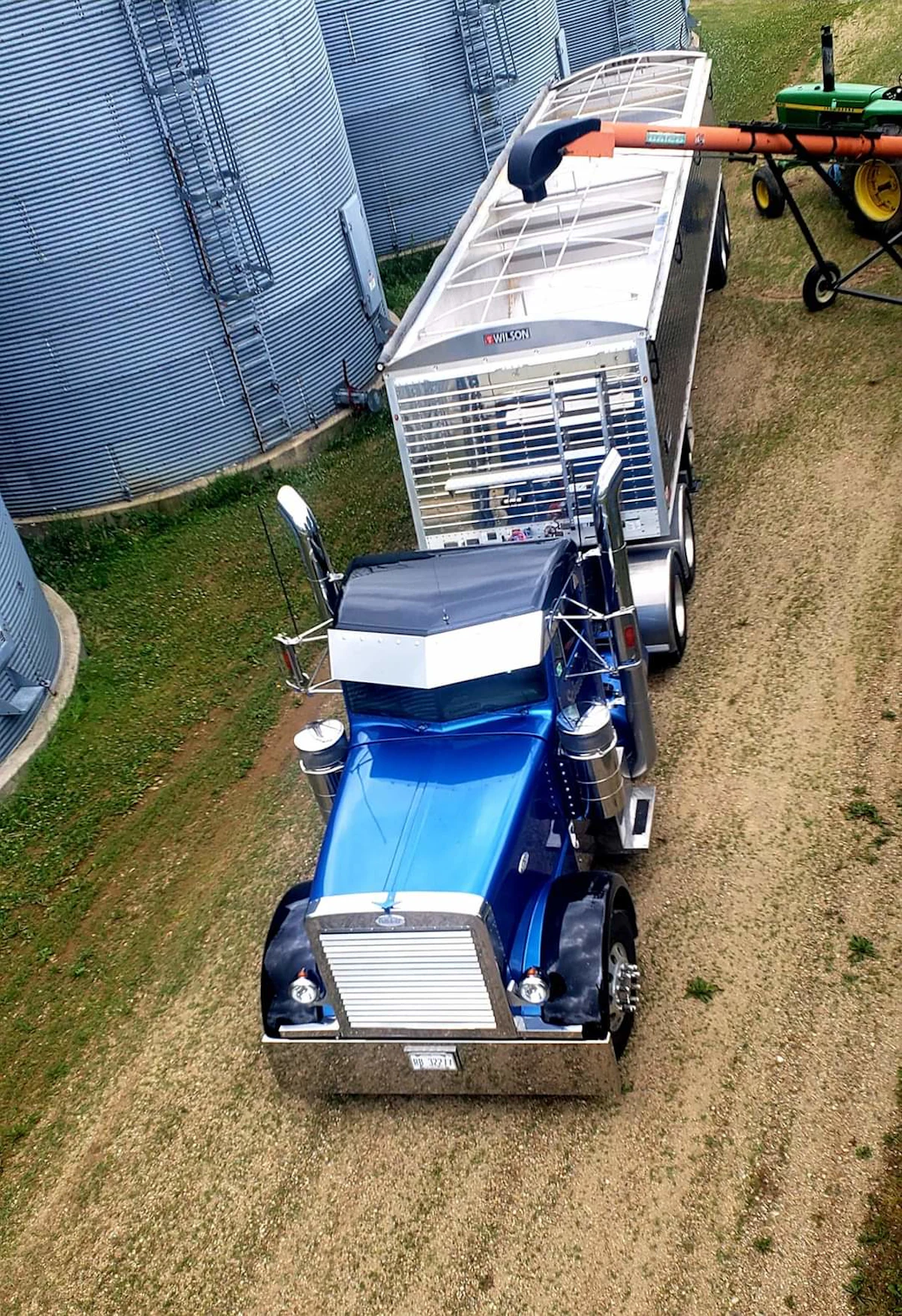 Doug Schwartz's 2004 Peterbilt 379 | Overdrive