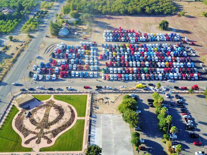 beginning of truck convoy from yuba city