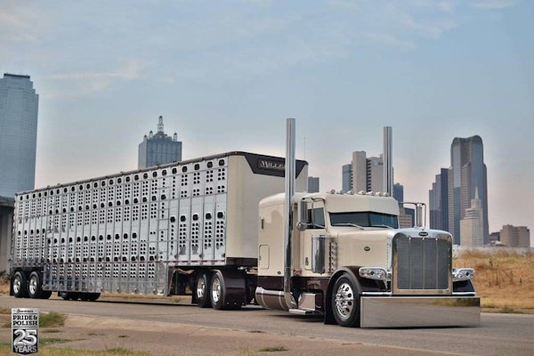Prideandpolish Livestock Truck