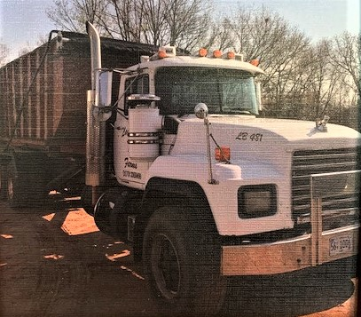 Mack RD688S truck