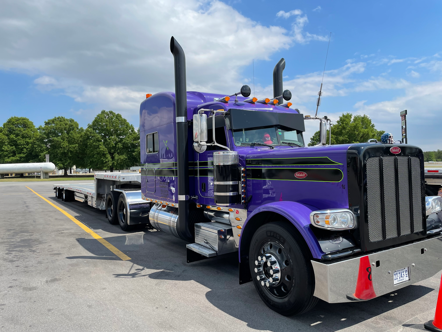 Trevor Hass' 2015 Peterbilt 389, 'Baby Grape'