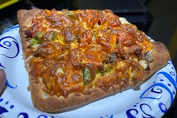 Chicken alfredo pizza