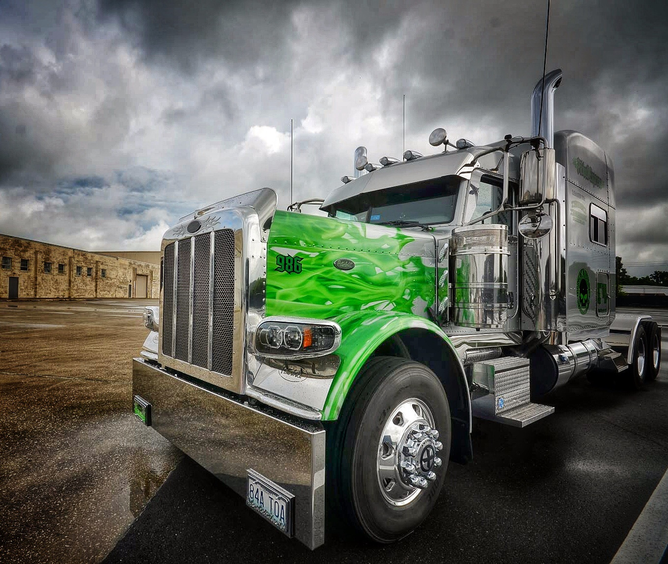 Kris and Casey Keel's custom rig