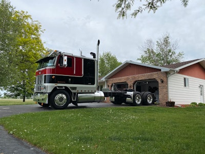 Brad Smith's 1990 International 9600