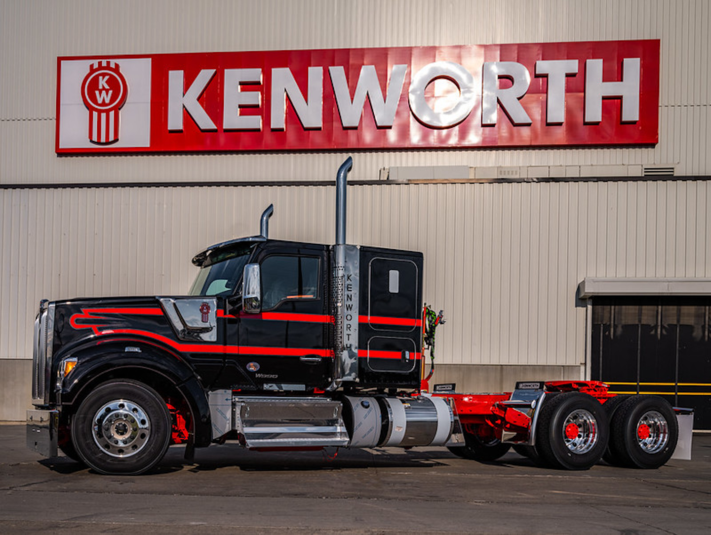 Kenworth is now offering a 52-inch flat roof sleeper option on several of its models, including the W990.