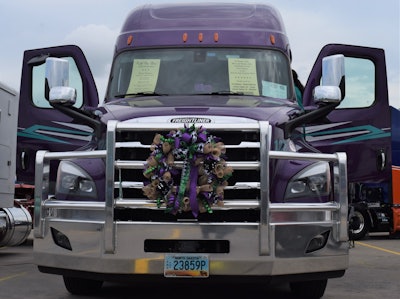 1st : 'Roll of the Dice' 2020 Freightiner Cascadia of Dawson Taylor, Cameron, North Carolina