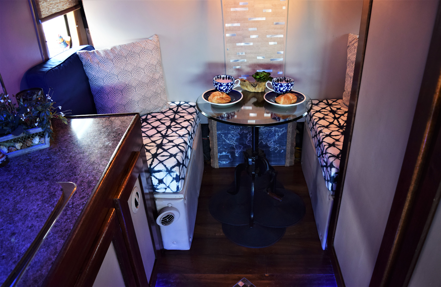 2nd: 'Semper Fi' 2007 Freightliner Coronado and 2014 Great Dane of Michael & Jackie Wallace, Ashville, Alabama