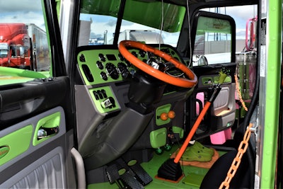 2nd: 'Joke's on You' 2022 Peterbilt 389 and 2022 Great Dane of Rob Hallahan, LaCrosse, Wisconsin