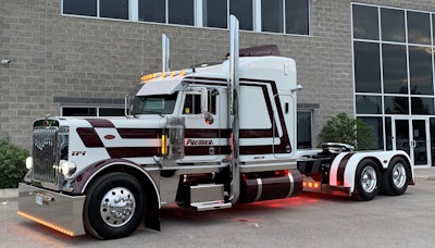 This 2004 Peterbilt 379, owned by Kevin Berry, is competing in the Limited Mileage category.