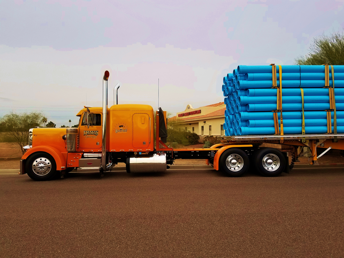 Ron Kelsey’s 1981 Peterbilt 359