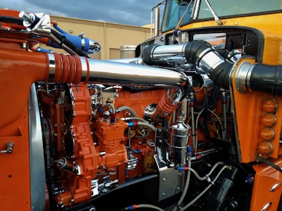 800-hp Cat C15