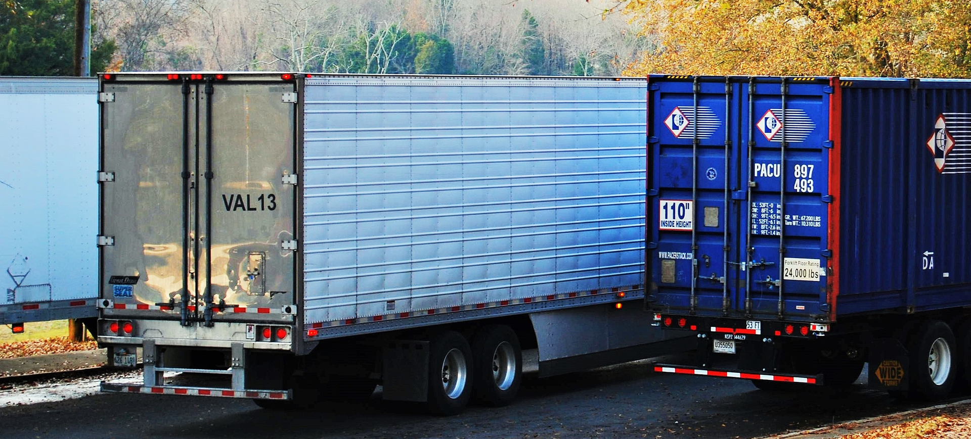 Trailers Rest Area Lane Parking