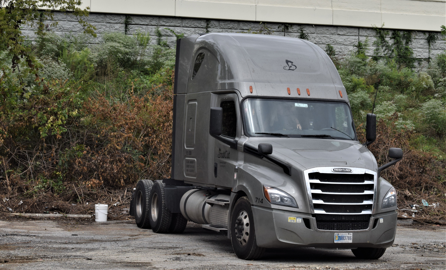 Parked near the convention center, BratCat Express independent owner-operator Brita Nowak was in attendance, fresh off being named a Trucking Industry Trailblazer at the July annual event of Real Women in Trucking, the Queen of the Road awards. She wasn't the only trailblazer in attendance, either. Owner-operator Jess Graham also represented the organization there.