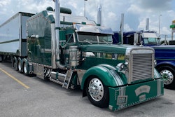 Daniel and Phyllis Snow's 1996 Freightliner Classic XL