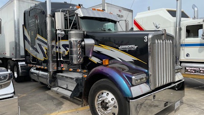 Billy Lee's 2000 Kenworth W900L