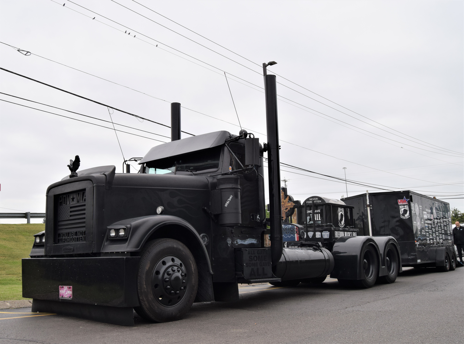 1999 Freightliner Classic XL 'black out'