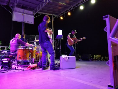 tony justice playing on stage