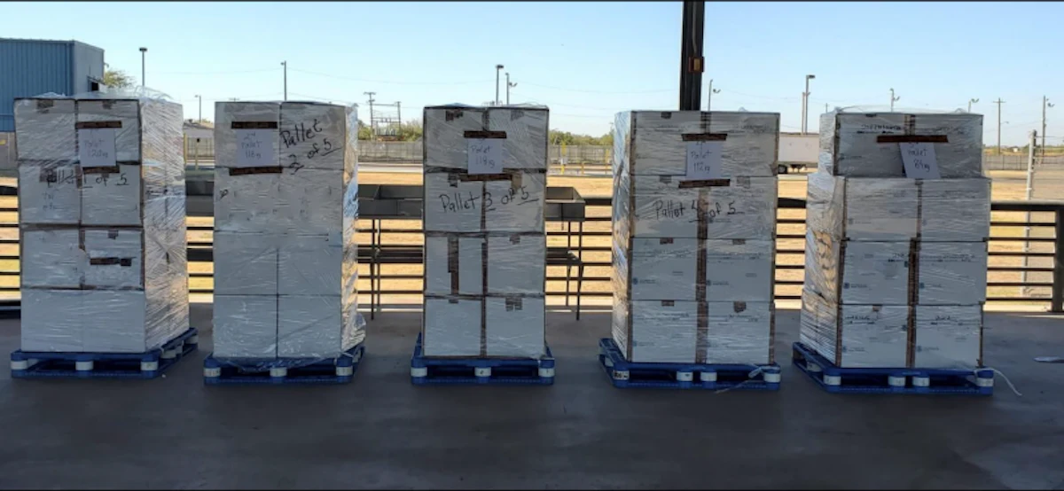 Border agents stop trucks with $24.4 million in meth, 142 immigrants at border - Vimarsana News