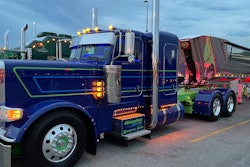 Hoewing Trucking's 2019 Peterbilt 389