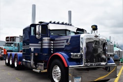 aaron walters' 2019 peterbilt 389