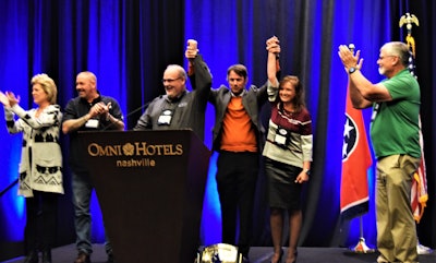 Small Fleet Champ winners Jason and Penny Cowan