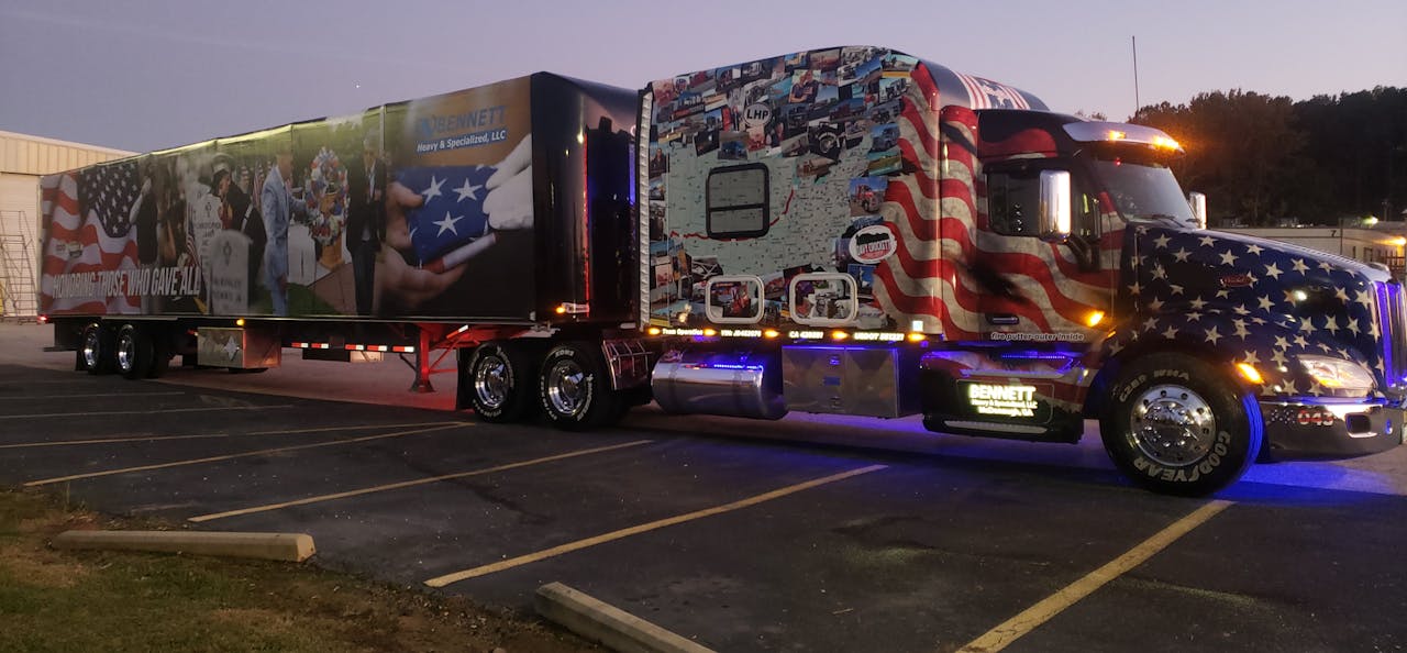 Mark and Holley O'Donnell's 2018 Peterbilt 579