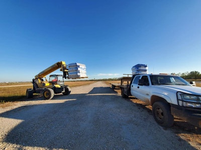 truckers helping with tornado disaster relief