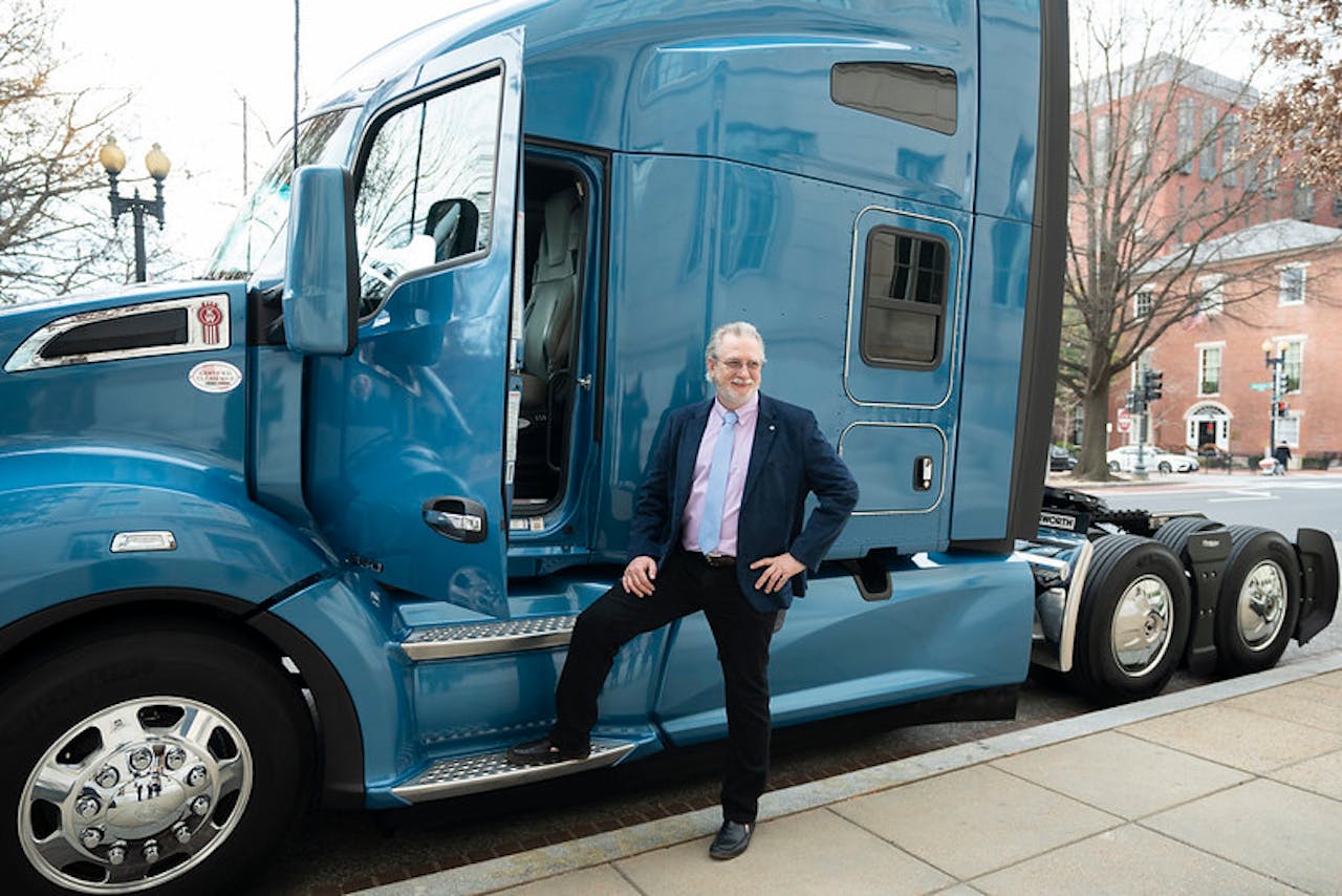 Jimmy Reddell with his new Kenworth T680