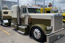 TraLo Companies' 2015 Peterbilt 389