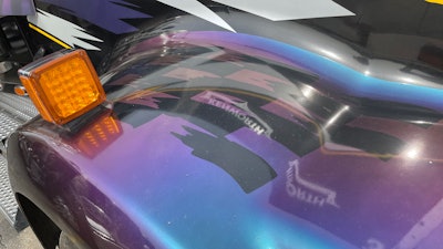 Fenders on Billy Lee's 2000 Kenworth W900L