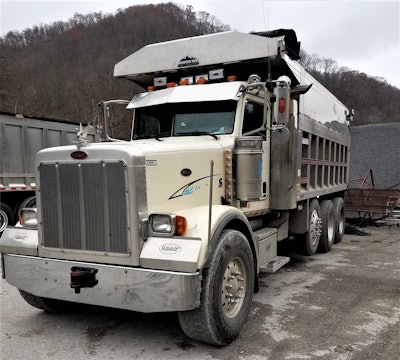 Miles Puckett 2007 Peterbilt dump truck