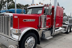 Lynn Wilson's 2016 Peterbilt 389