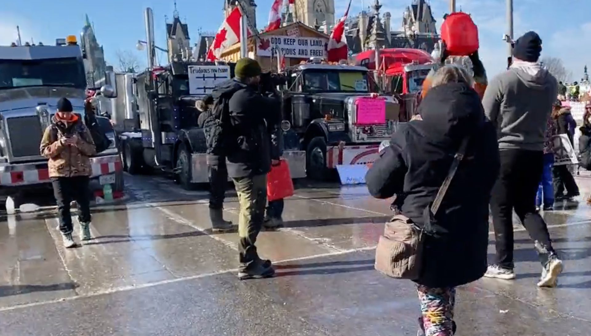 Protesting truck drivers