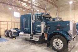 Jeff Barrett's 1987 Peterbilt 359