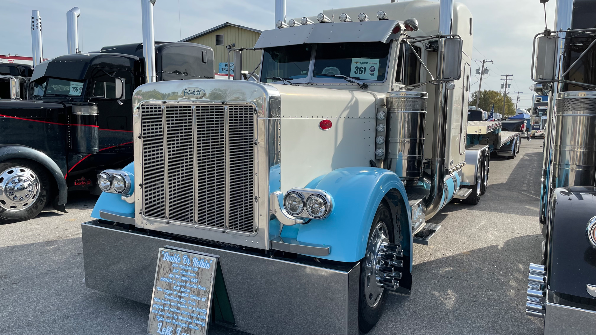 Brandon Davis' 1994 Peterbilt 379