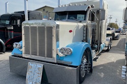 Brandon Davis' 1994 Peterbilt 379