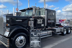 Jason Earlywine's 1989 Freightliner FLC120