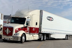 Gene Houchin's 2015 Peterbilt 579