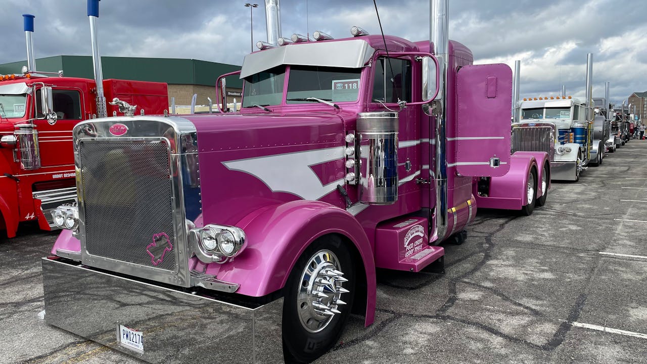 Johnny Payton's 1993 Peterbilt 379