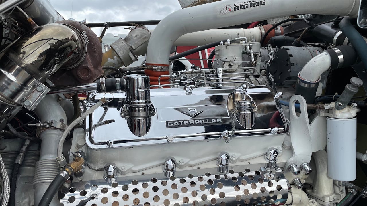 Mike Reaves' W900 engine