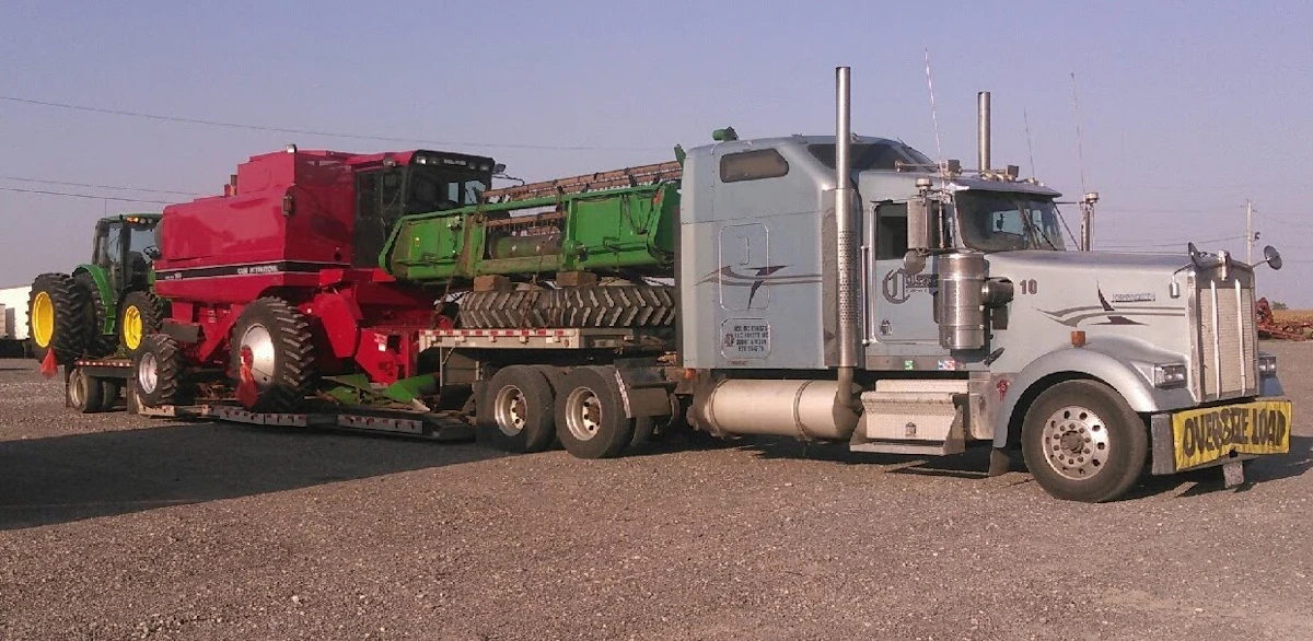Clarence Easter's 2005 Kenworth W900L - Vimarsana News